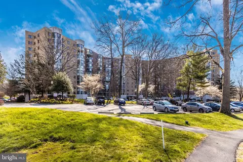 Exterior - 15107 Interlachen Dr #2-115, Silver Spring, MD 20906 photo 6 of 12