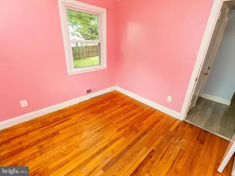 Bedroom - 12124 Livingston St, Silver Spring, MD 20902 photo 4 of 10
