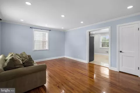 Living - 3013 Medway St, Silver Spring, MD 20902 photo 2 of 6
