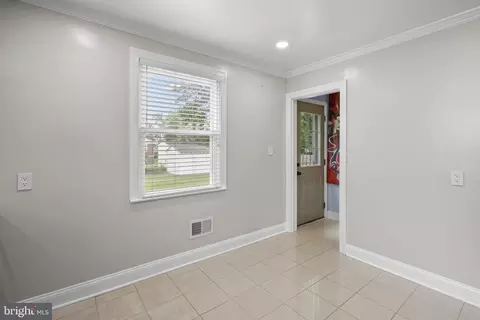 Entry Way - 3013 Medway St, Silver Spring, MD 20902 photo 2 of 4