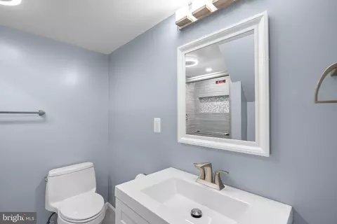 Bath - 3013 Medway St, Silver Spring, MD 20902 photo 2 of 3