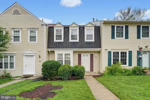 1022 Copperstone Ct, Rockville, MD 20852