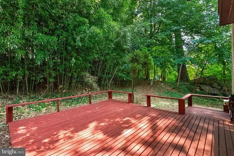 Exterior - 9217 Three Oaks Dr, Silver Spring, MD 20901 photo 8 of 9