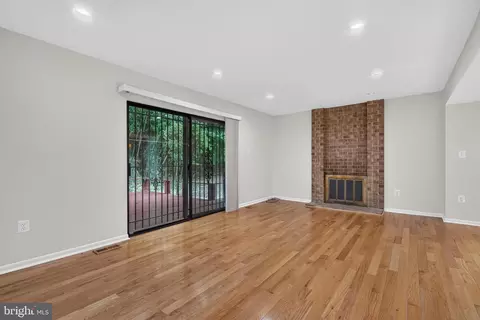Living - 9217 Three Oaks Dr, Silver Spring, MD 20901 photo 4 of 9