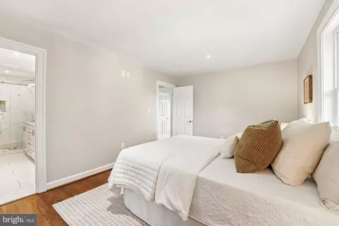 Bedroom - 19112 Olney Mill Rd, Olney, MD 20832 photo 5 of 5
