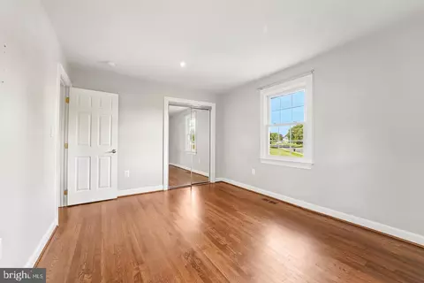 Bedroom - 19112 Olney Mill Rd, Olney, MD 20832 photo 3 of 5