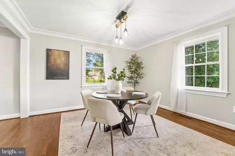 Dining - 19112 Olney Mill Rd, Olney, MD 20832 photo 1 of 2
