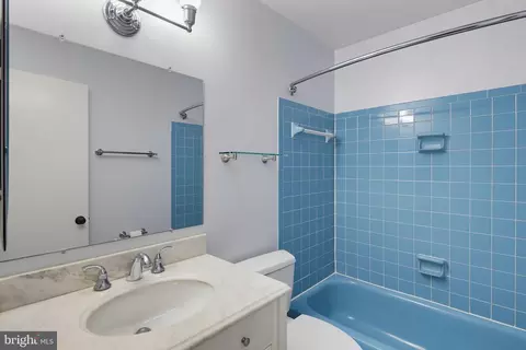 Bath - 1548 Winding Waye Ln, Silver Spring, MD 20902 photo 3 of 3
