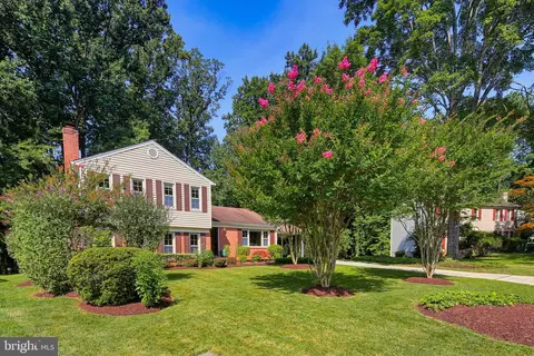 Exterior - 1548 Winding Waye Ln, Silver Spring, MD 20902 photo 2 of 8