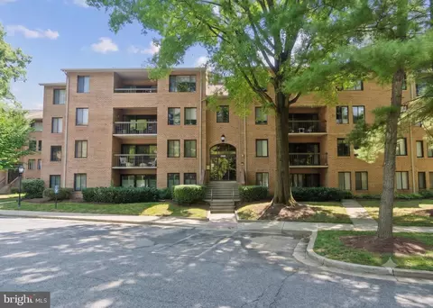 5809 Edson #303, North Bethesda, MD 20852