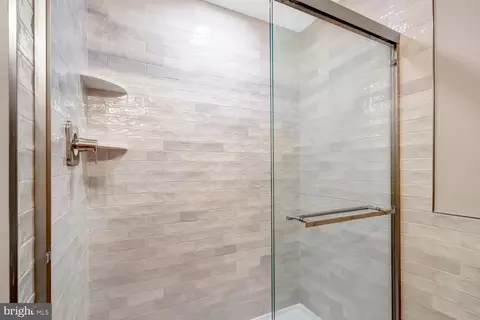 Bath - 1308 Alderton Ln, Silver Spring, MD 20906 photo 4 of 4