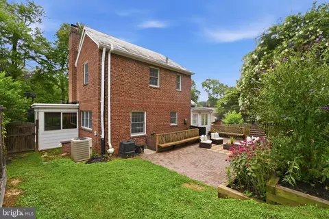 Exterior - 10006 Greenock Rd, Silver Spring, MD 20901 photo 4 of 8