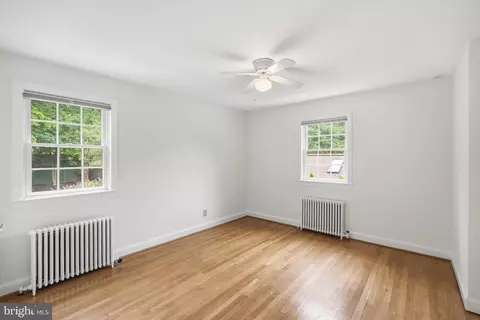 Bedroom - 10006 Greenock Rd, Silver Spring, MD 20901 photo 4 of 5