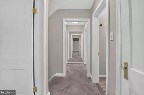 Entry Way - 9701 Lawndale Dr, Silver Spring, MD 20901 photo 6 of 6