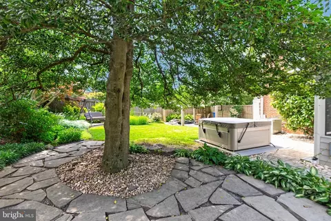 Exterior - 9701 Lawndale Dr, Silver Spring, MD 20901 photo 12 of 17