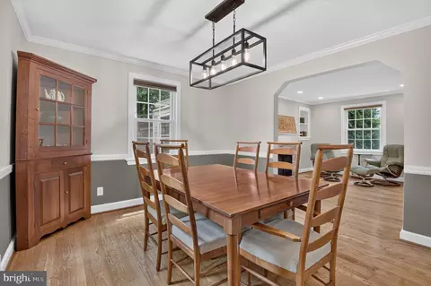 Dining - 9701 Lawndale Dr, Silver Spring, MD 20901 photo 2 of 2