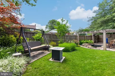 Exterior - 9701 Lawndale Dr, Silver Spring, MD 20901 photo 6 of 17