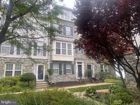 1025 Gaither Rd, Rockville, MD 20850