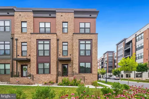 3104 Royal Fern Pl, Rockville, MD 20852
