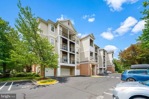 13503 Kildare Hills Ter #304, Germantown, MD 20874