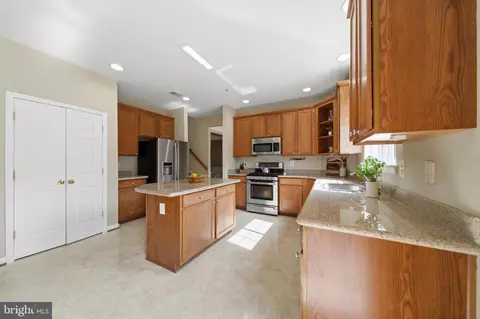 Kitchen - 14514 Bubbling Spring Rd, Boyds, MD 20841 photo 3 of 3