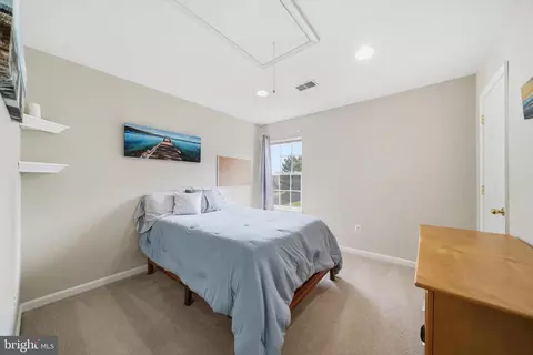 Bedroom - 14514 Bubbling Spring Rd, Boyds, MD 20841 photo 4 of 7