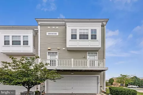 Exterior - 11718 Leesborough Cir, Silver Spring, MD 20902 photo 5 of 5