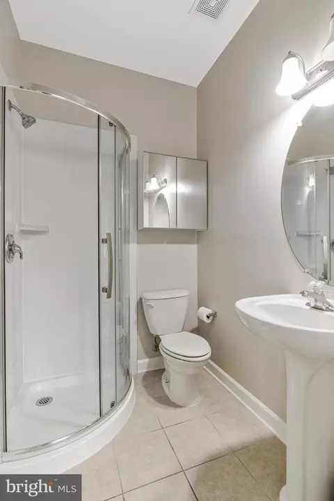 Bath - 11718 Leesborough Cir, Silver Spring, MD 20902 photo 1 of 6