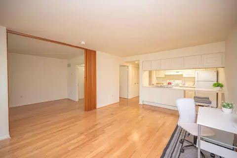 Living - 3632 Gleneagles Dr #8-1F, Silver Spring, MD 20906 photo 2 of 6