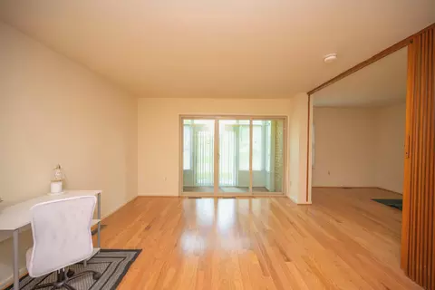 Living - 3632 Gleneagles Dr #8-1F, Silver Spring, MD 20906 photo 3 of 6