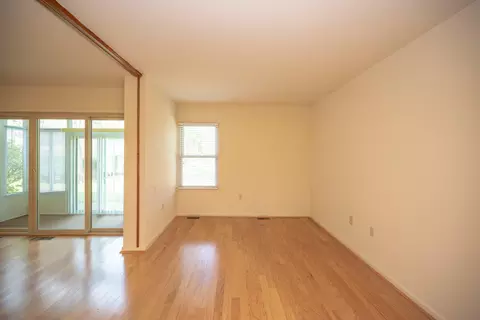 Living - 3632 Gleneagles Dr #8-1F, Silver Spring, MD 20906 photo 4 of 6