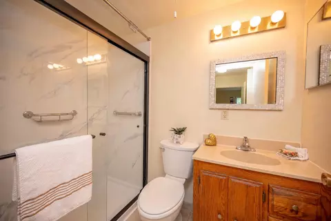 Bath - 3632 Gleneagles Dr #8-1F, Silver Spring, MD 20906 photo 1 of 1