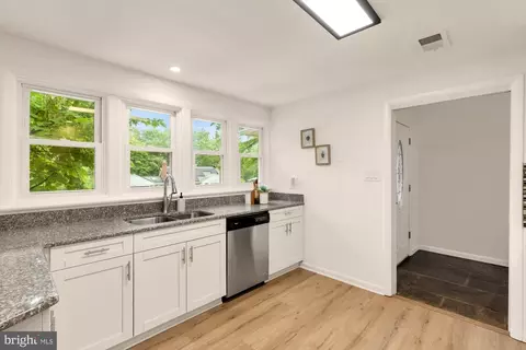 Entry Way - 1907 Forest Dale Dr, Silver Spring, MD 20903 photo 2 of 2