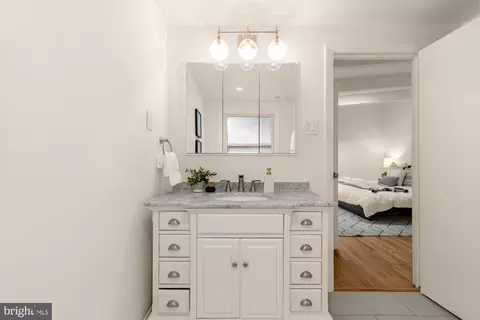 Bath - 1907 Forest Dale Dr, Silver Spring, MD 20903 photo 6 of 9
