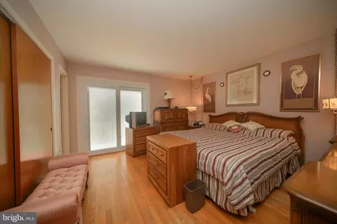 Bedroom - 1205 Spotswood Dr, Silver Spring, MD 20905 photo 4 of 5