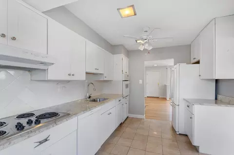 Kitchen - 10313 Conover Dr, Silver Spring, MD 20902 photo 3 of 4
