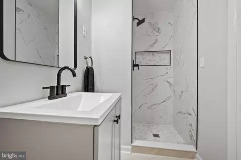 Bath - 3115 Benton Square Dr, Olney, MD 20832 photo 1 of 2