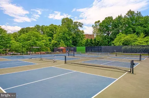 View/Area - 15115 Interlachen Dr #3-524, Silver Spring, MD 20906 photo 2 of 3