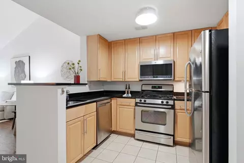 Kitchen - 1201 E West Hwy #418, Silver Spring, MD 20910 photo 2 of 5