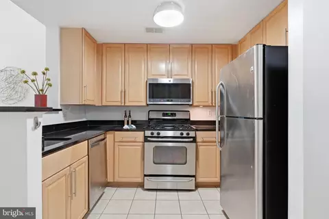 Kitchen - 1201 E West Hwy #418, Silver Spring, MD 20910 photo 3 of 5