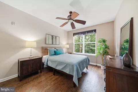 Bedroom - 1201 E West Hwy #418, Silver Spring, MD 20910 photo 1 of 5