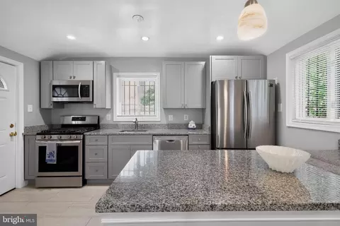 Kitchen - 11102 Bucknell Dr, Silver Spring, MD 20902 photo 1 of 3