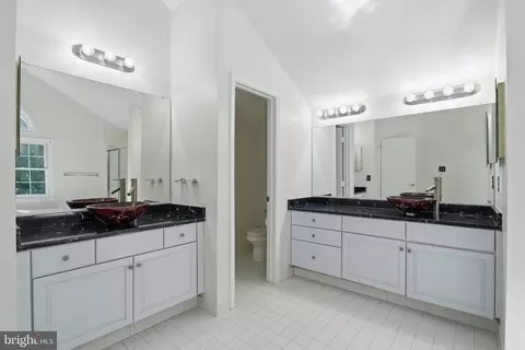 Bath - 13621 Montvale Dr, Silver Spring, MD 20904 photo 3 of 4