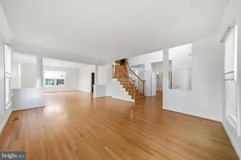 Living - 13621 Montvale Dr, Silver Spring, MD 20904 photo 2 of 12