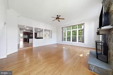 Living - 13621 Montvale Dr, Silver Spring, MD 20904 photo 5 of 12