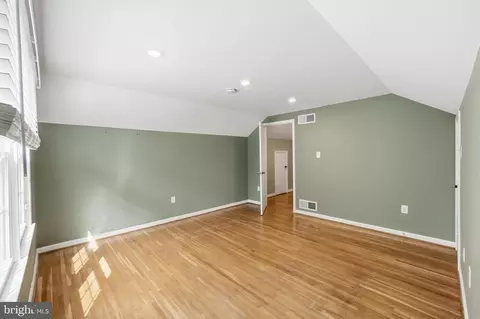 Bedroom - 13316 Old Forge Rd, Silver Spring, MD 20904 photo 3 of 8