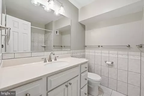Bath - 13316 Old Forge Rd, Silver Spring, MD 20904 photo 2 of 2