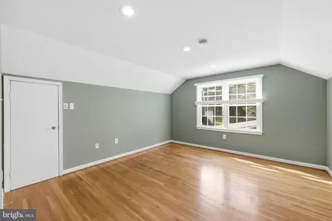 Bedroom - 13316 Old Forge Rd, Silver Spring, MD 20904 photo 2 of 8