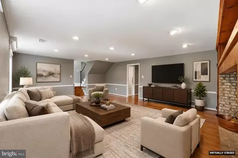 Living - 13316 Old Forge Rd, Silver Spring, MD 20904 photo 9 of 10