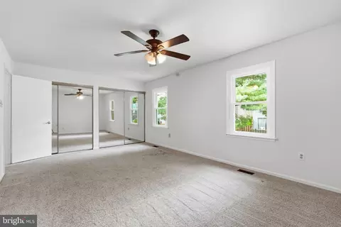 Entry Way - 12 Catoctin Ct, Silver Spring, MD 20906 photo 3 of 4